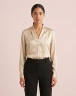 Blusa satinada champán